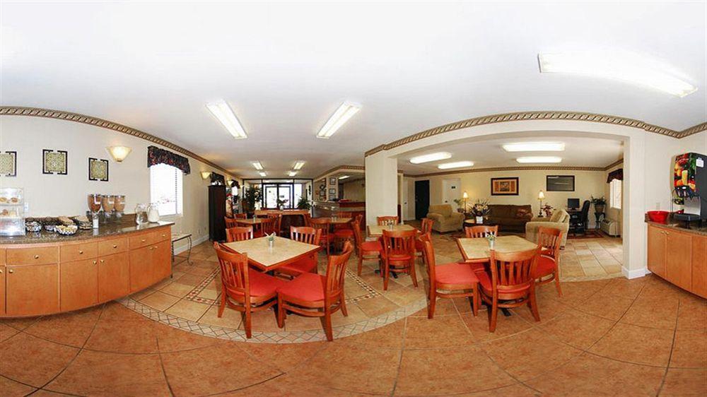 Quality West Near Fort Eisenhower Inn 2*