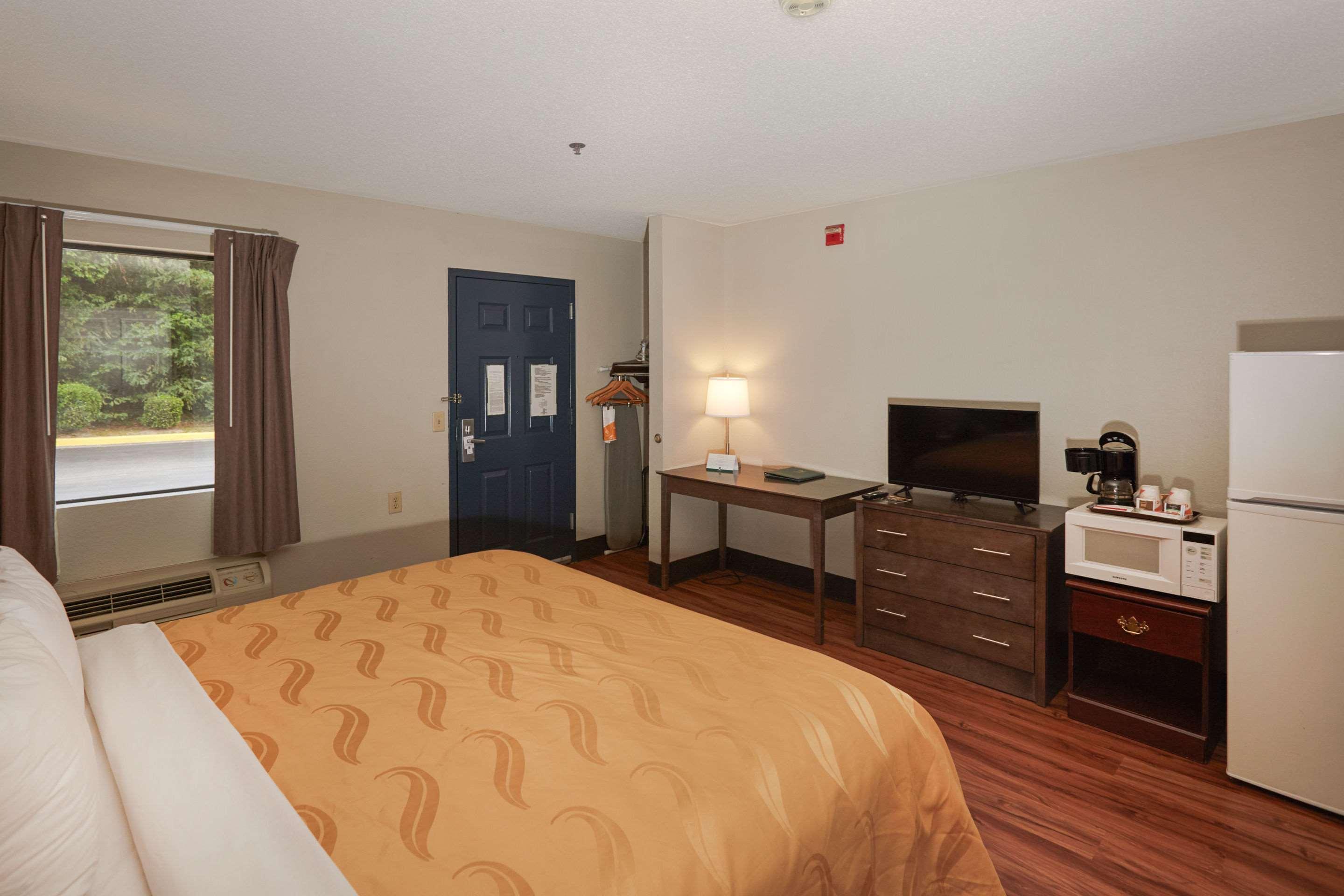 Quality West Near Fort Eisenhower Inn Augusta